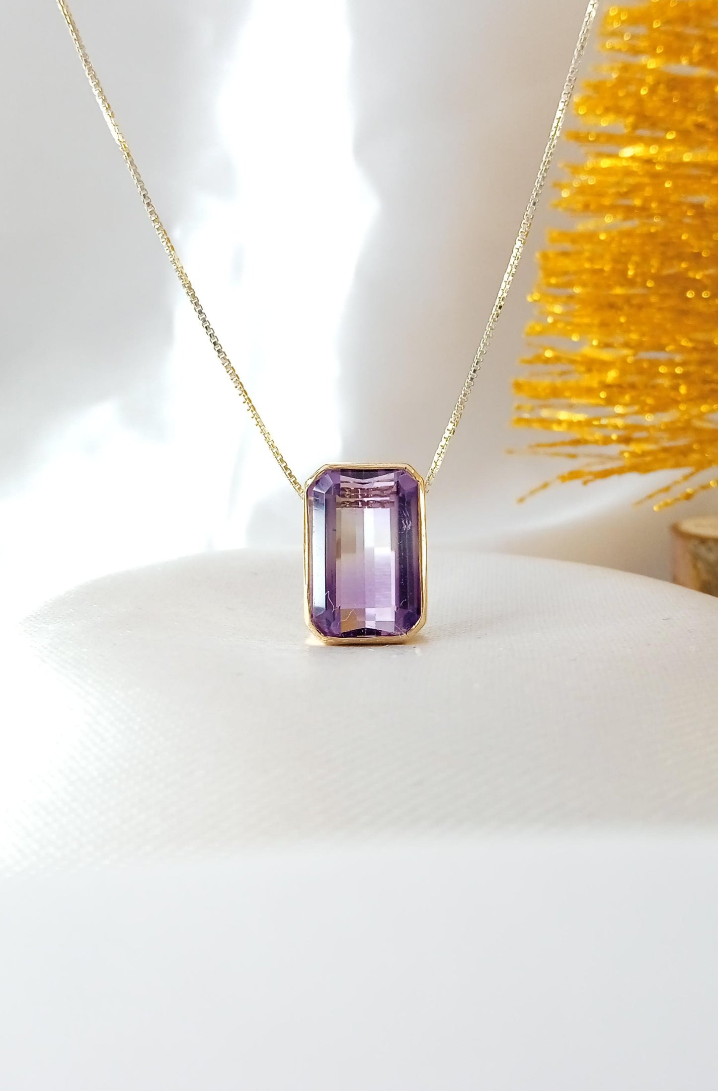 Gargantilha com Ametista em Prata e Ouro