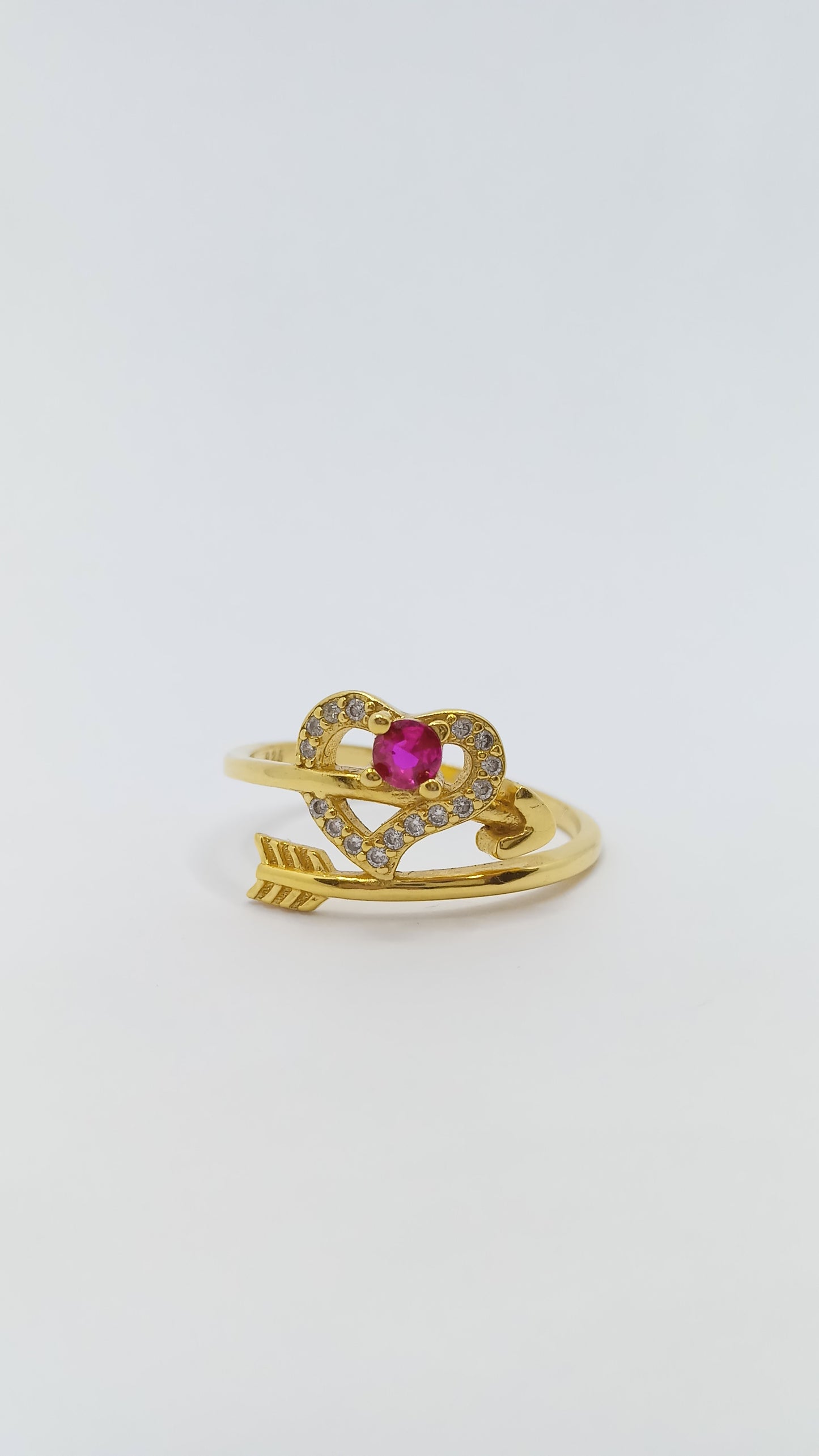 Anel de Prata Flecha do Cupido com Banho em Ouro Amarelo com Cristais