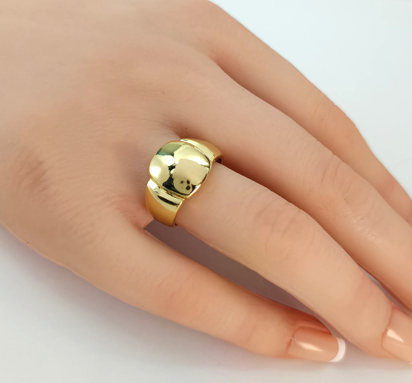 Anel Folheado em Ouro Amarelo