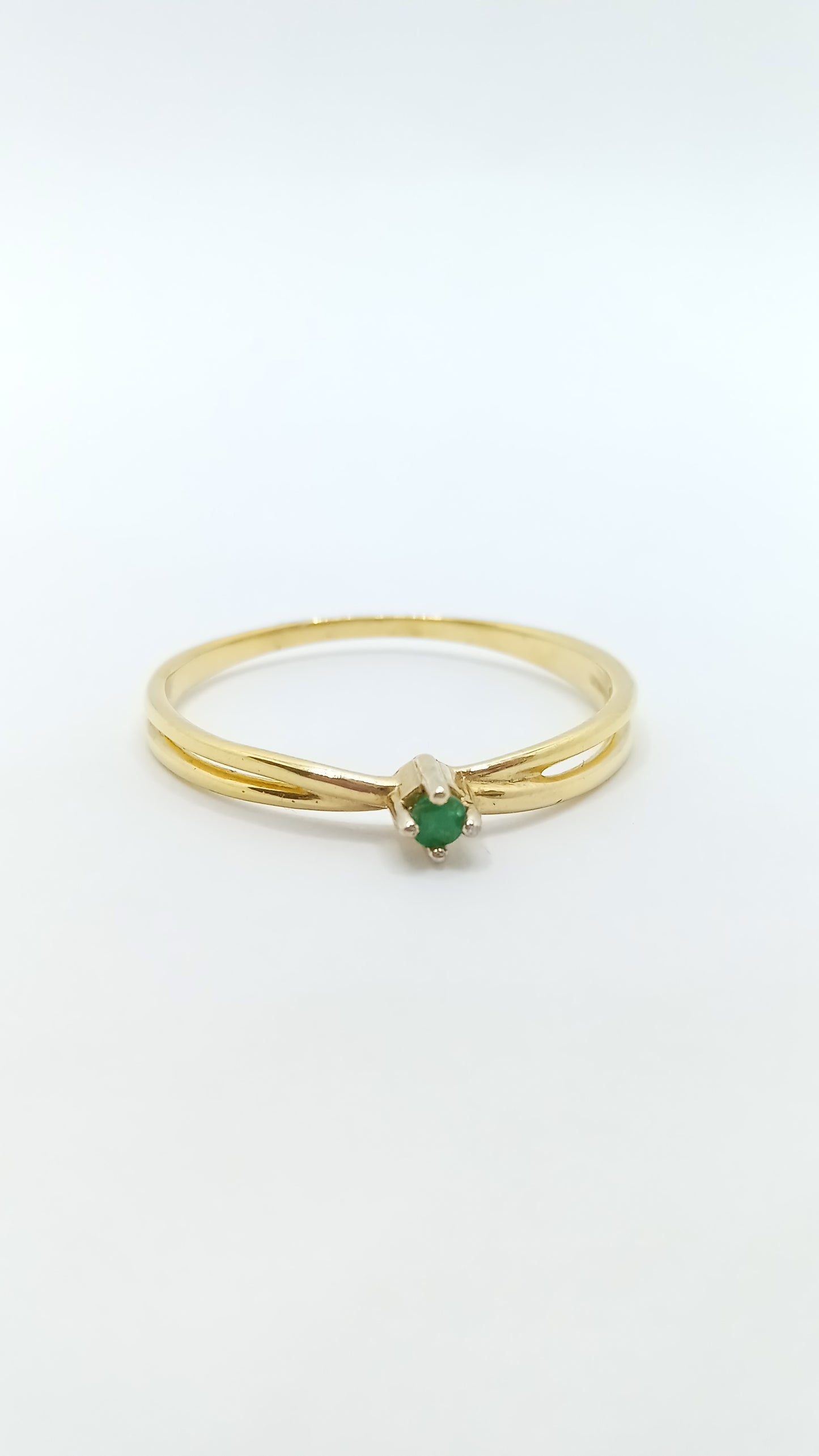 Anel em Prata com banho em Ouro Amarelo e Cristal Colorido