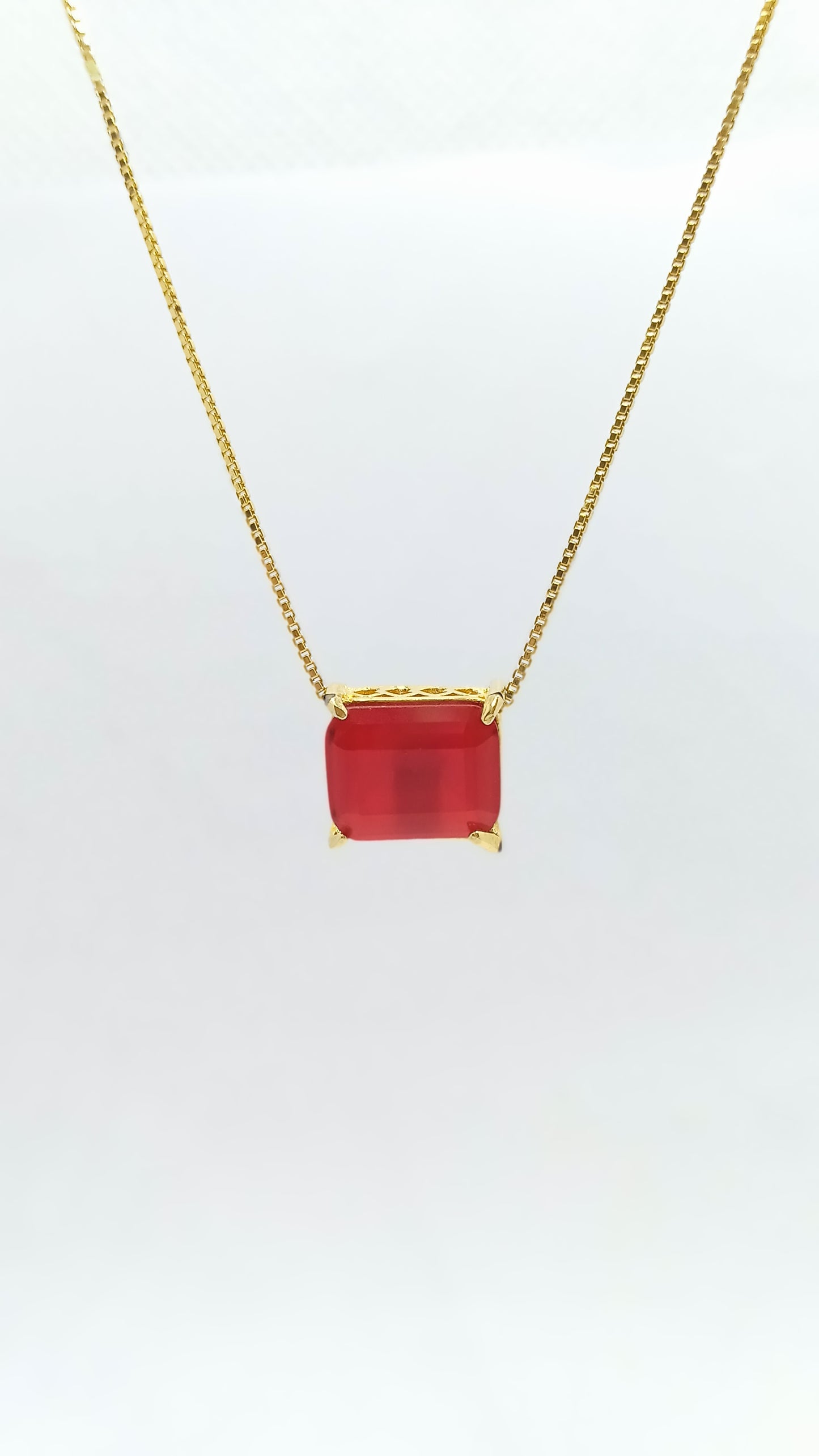 Gargantilha em Prata com Banho de Ouro Amarelo e Cristal Colorido