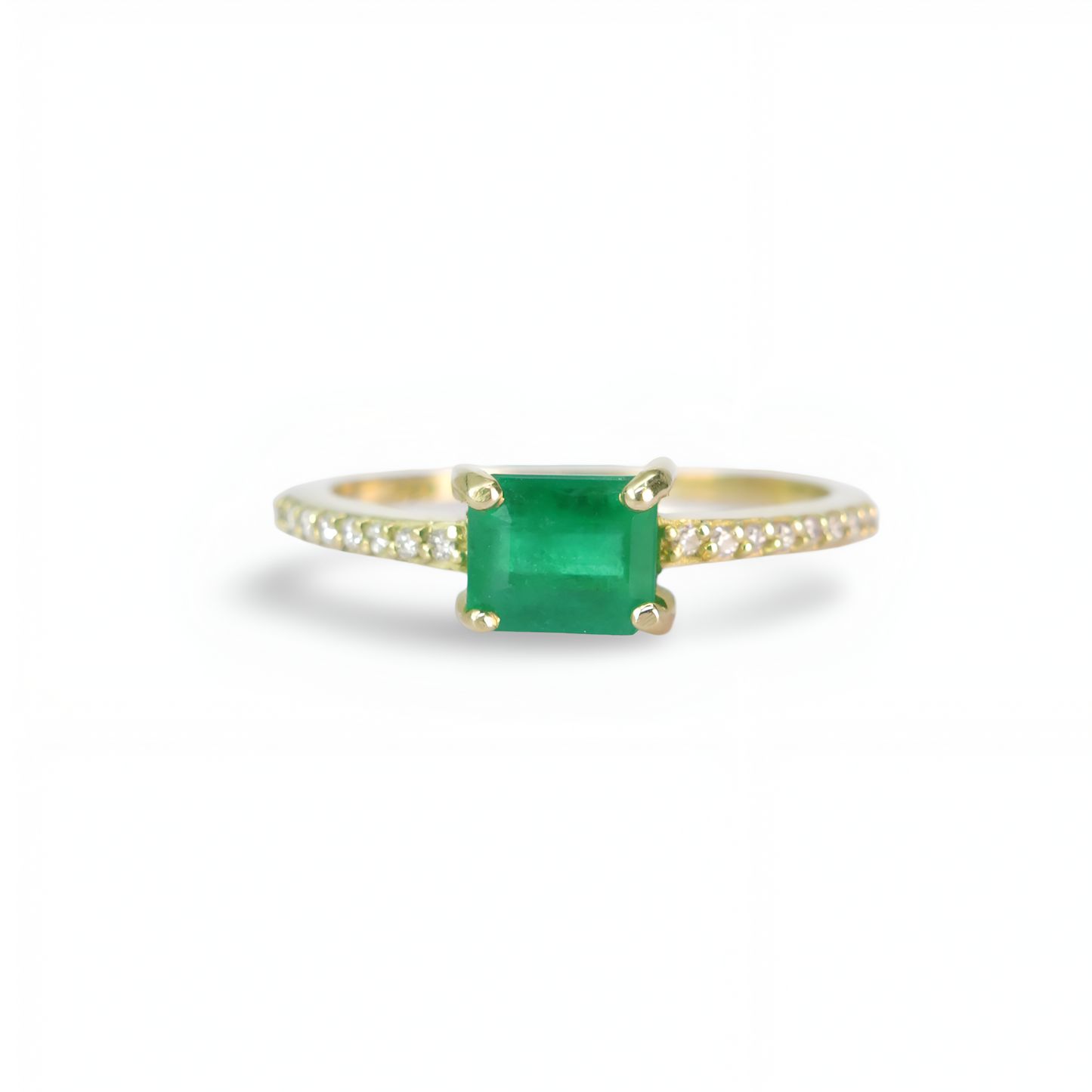 Anel em Ouro Amarelo com Diamantes e Esmeralda