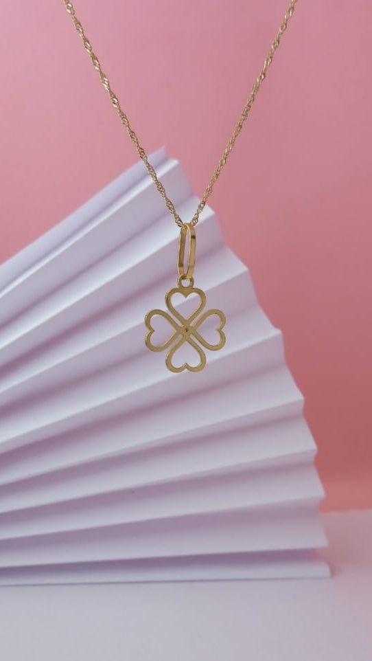 Pingente Trevo de Quatro Folhas Vazado em Ouro 18k