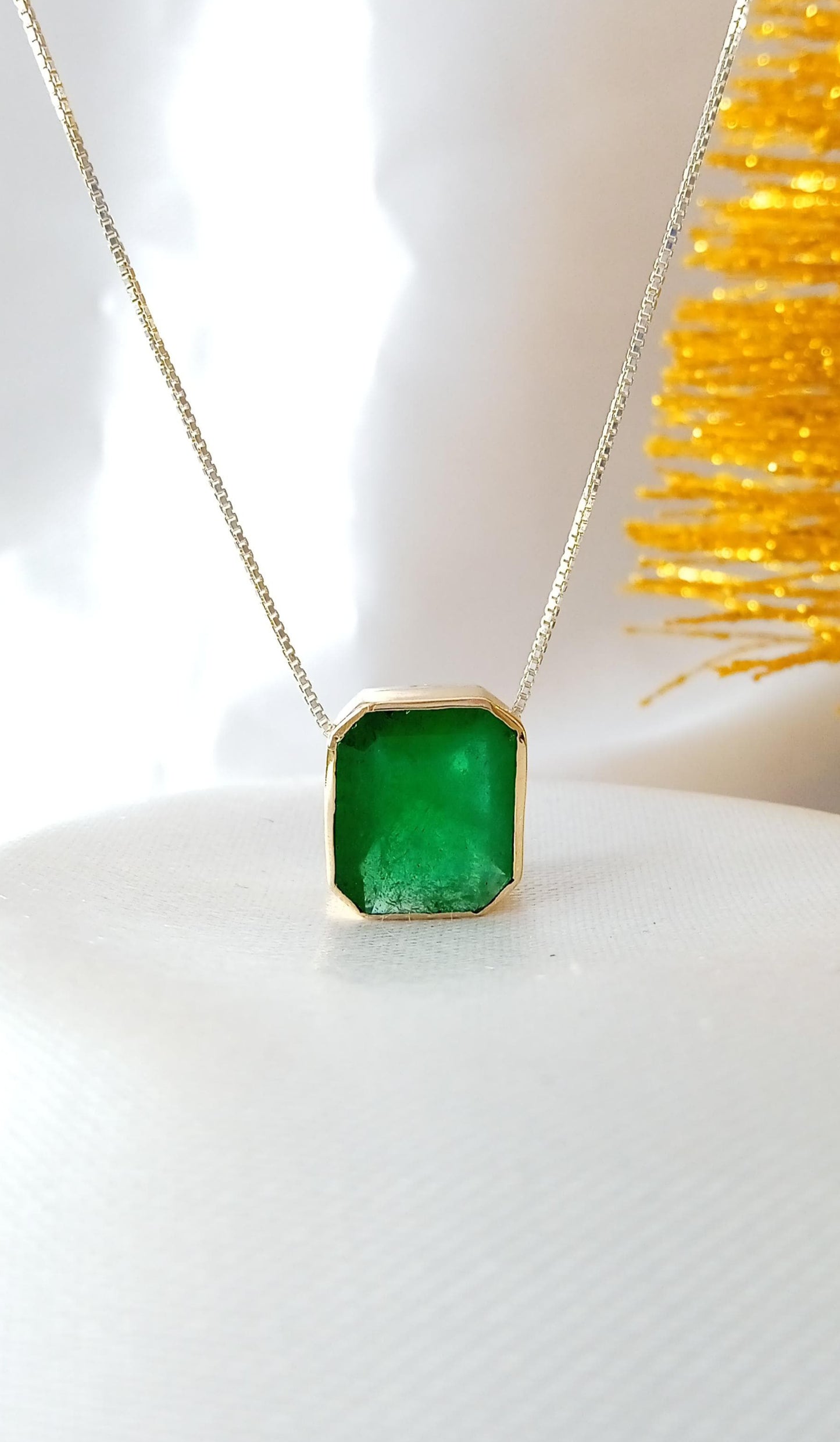 Gargantilha Esmeralda em Prata e Ouro