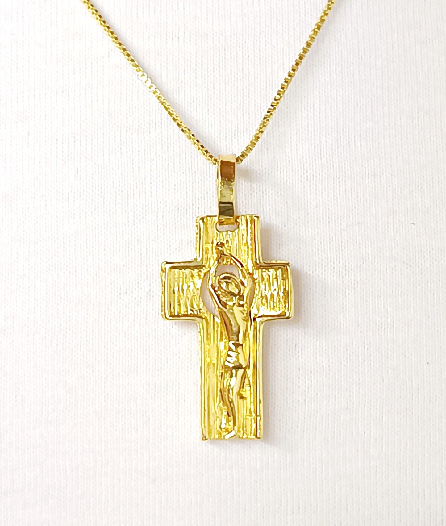 Pingente Folheado em Ouro Amarelo