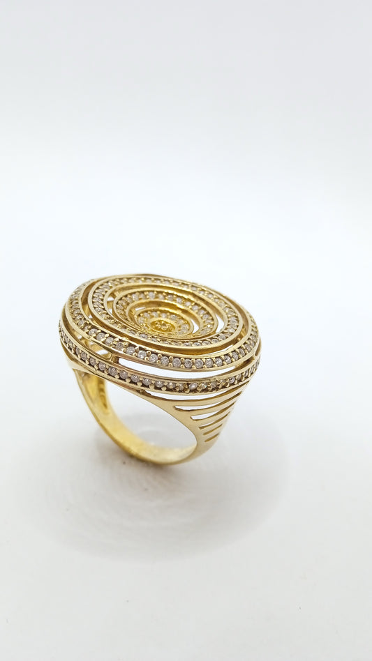 Anel em Prata com banho em Ouro Amarelo e Cristais Brancos