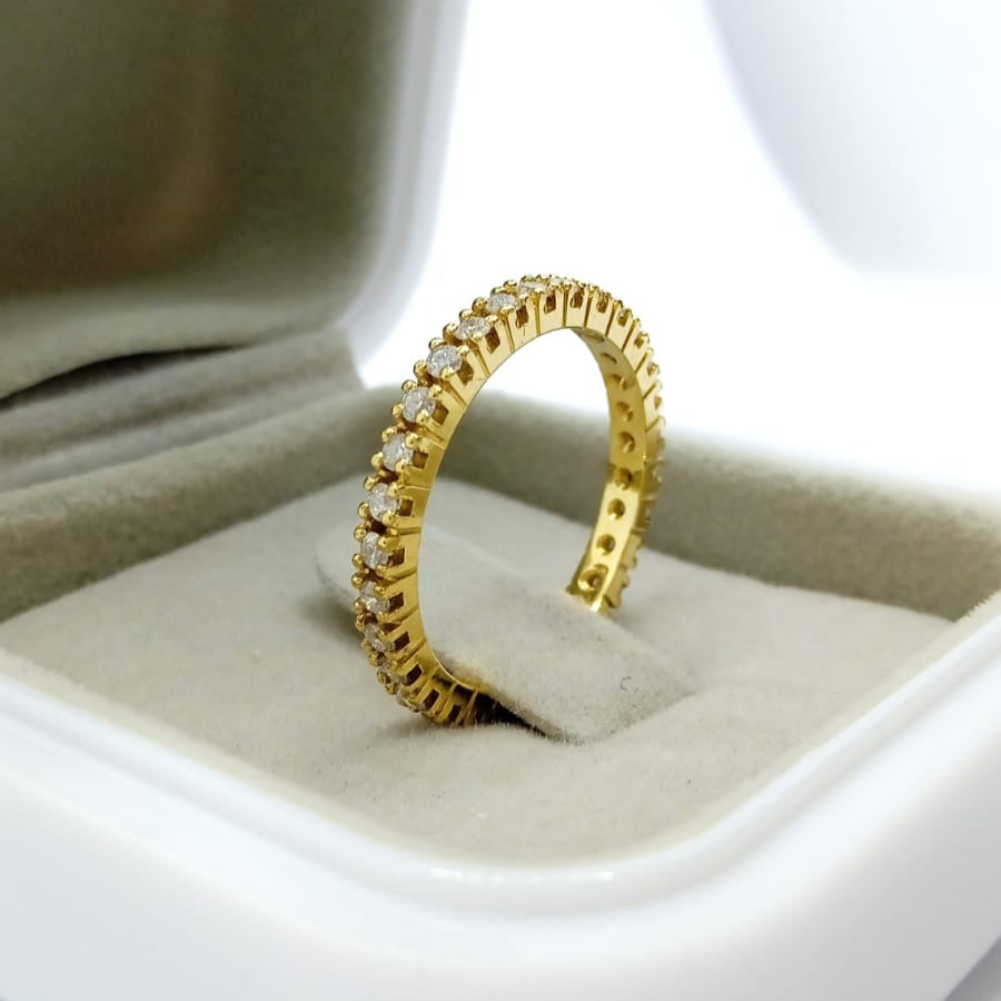 Aliança Eternity com Diamantes em Ouro Amarelo 18k
