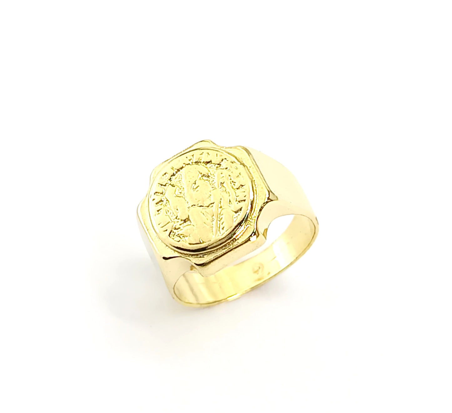 Anel Folheado em Ouro Amarelo