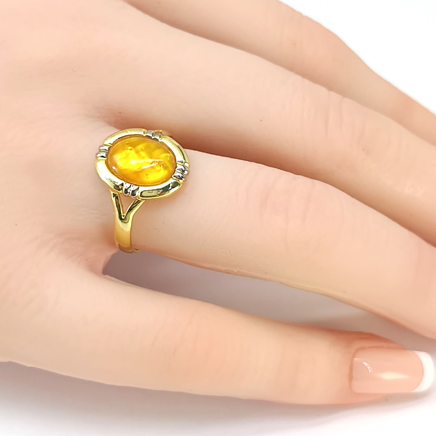 Anel Folheado em Ouro Amarelo