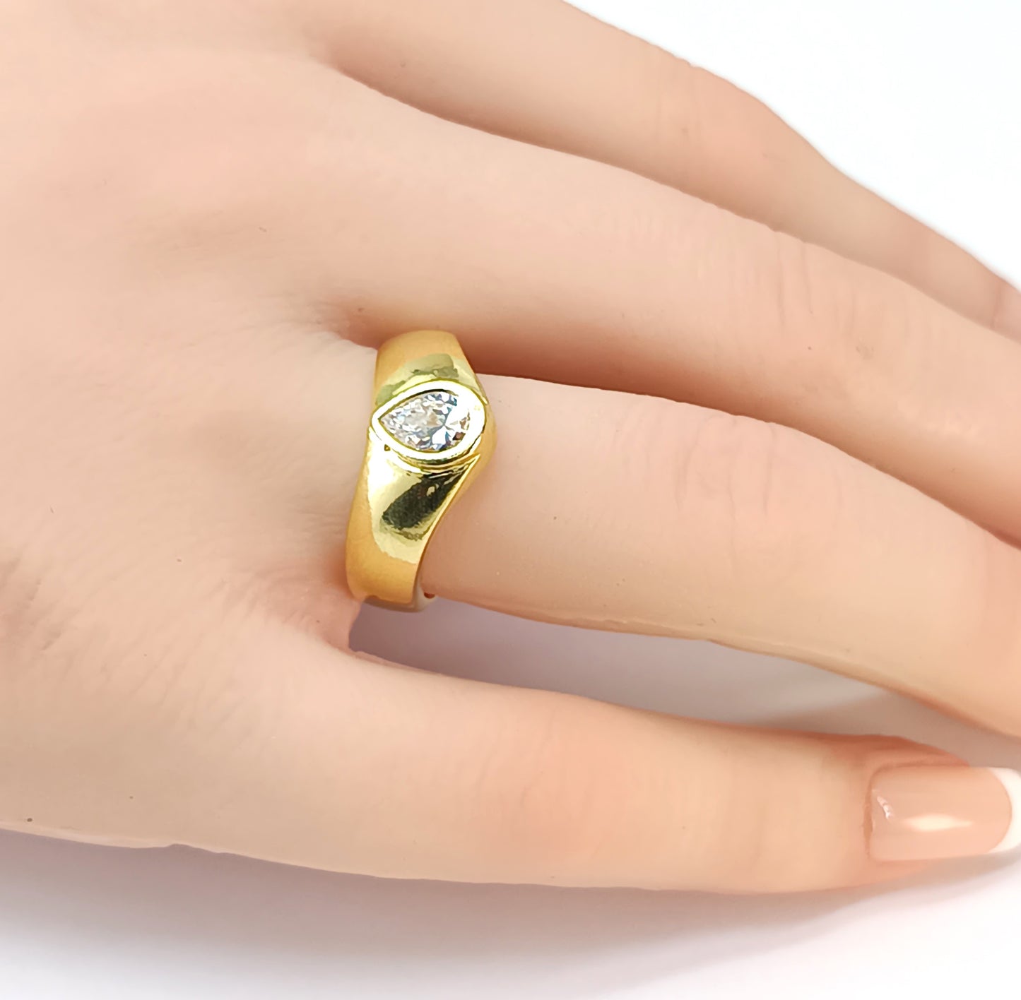 Anel Folheado em Ouro Amarelo